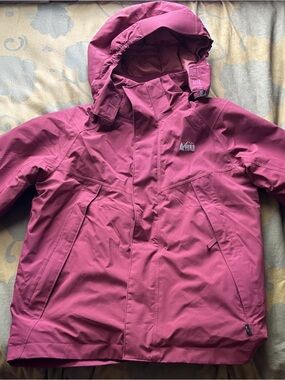 REI Co-op girl’s Raspberry-Pink Hooded Waterproof insulated ski jacket